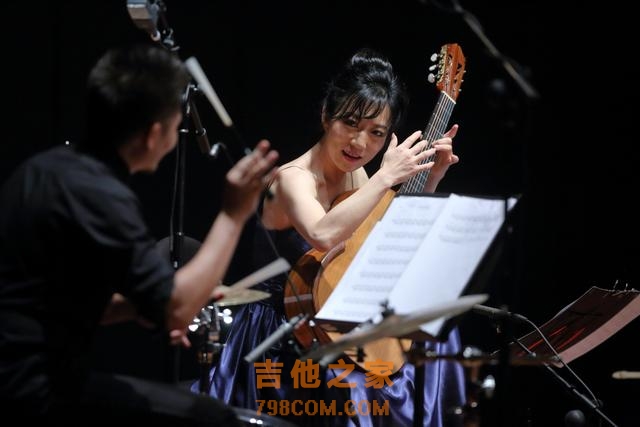 “桑巴往事”音乐会在国家大剧院上演，杨雪霏：弹出古典吉他的更多可能